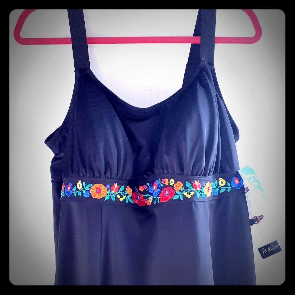 Women's plus size bathing suit